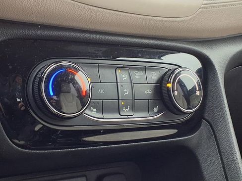 Used 2023 Buick Encore GX Preferred w/ Cold Weather Comfort Package image 12