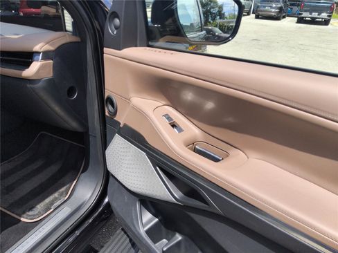 Used 2025 Lincoln Navigator L Black Label AWD/4WD image 35