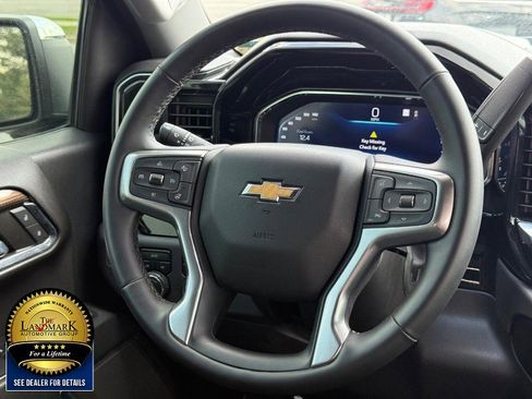 Used 2023 Chevrolet Silverado 1500 LT image 12