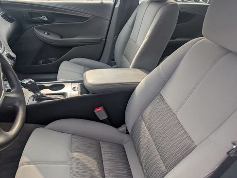 Used 2017 Chevrolet Impala LS w/ Protection Package FWD image 14