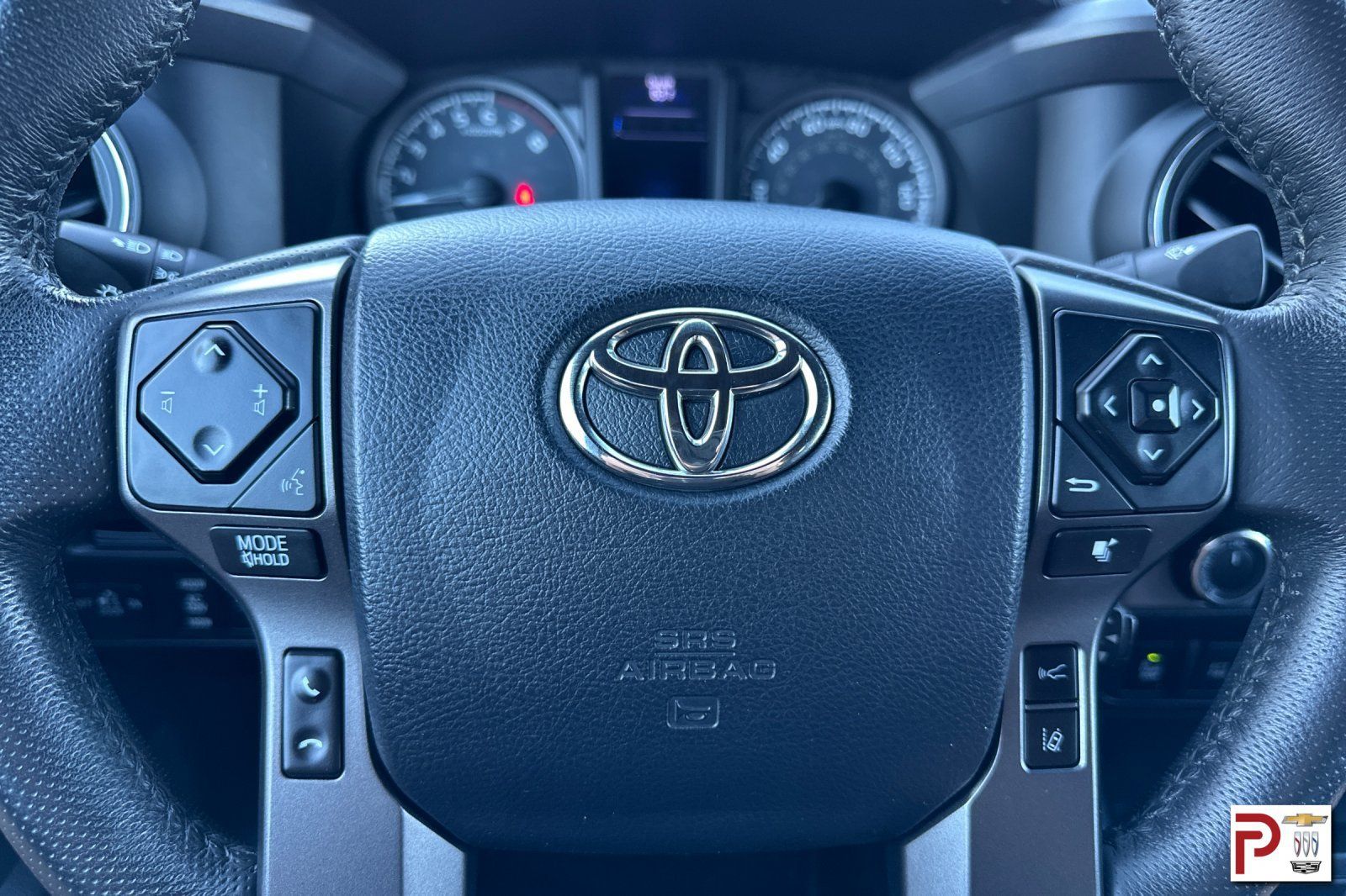 Used 2018 Toyota Tacoma TRD Off-Road w/ Technology Package AWD/4WD image 26