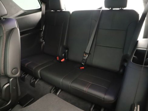 Used 2023 Chevrolet Traverse RS w/ LPO, Roadside Safety Package AWD/4WD image 31