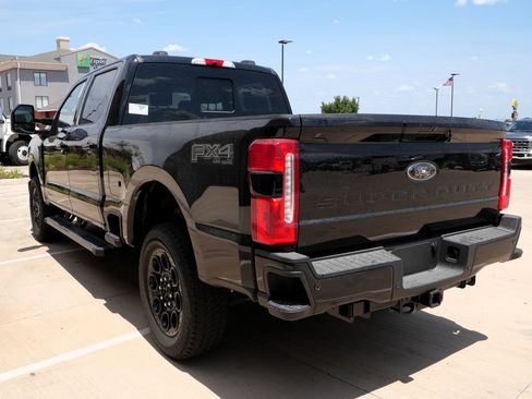 New 2026 Ford F250 Lariat w/ Black Appearance Package AWD/4WD image 6