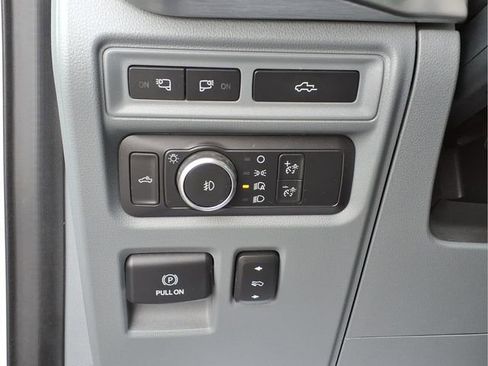 Used 2021 Ford F150 Lariat w/ Trailer Tow Package image 16