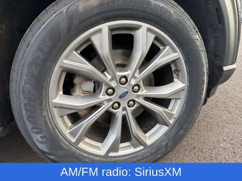 Used 2022 Ford Explorer XLT w/ Equipment Group 202A image 26