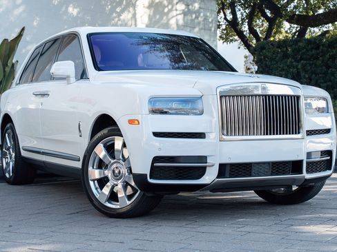 Certified 2021 Rolls-Royce Cullinan image 43