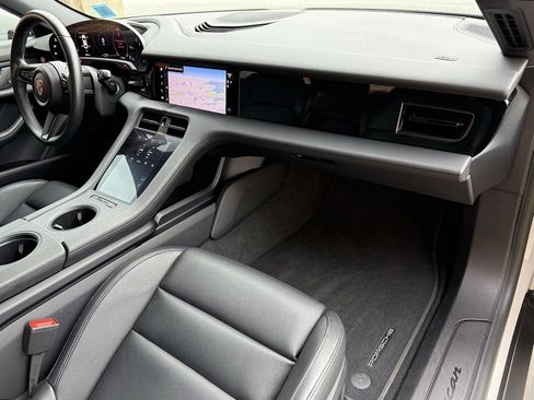 Certified 2024 Porsche Taycan image 20