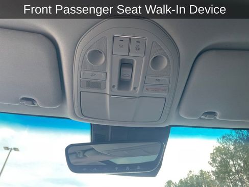 Used 2019 Genesis G70 2.0T Advanced w/ Elite Package image 23