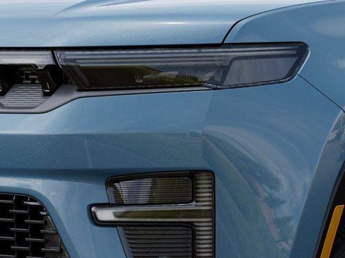 New 2026 Jeep Grand Wagoneer Limited AWD/4WD image 10
