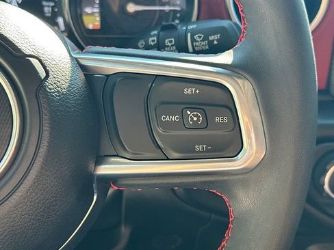 Used 2023 Jeep Wrangler Unlimited Rubicon 4xe AWD/4WD image 28