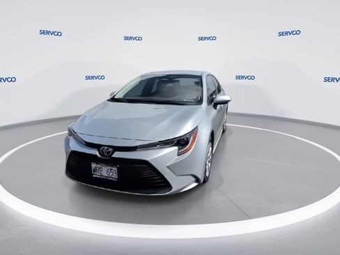 Used 2023 Toyota Corolla LE image 3