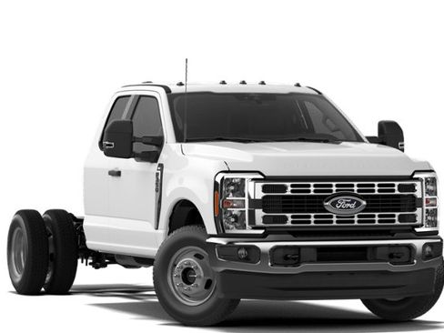 New 2027 Ford F350 XLT w/ XLT Value Package AWD/4WD image 4
