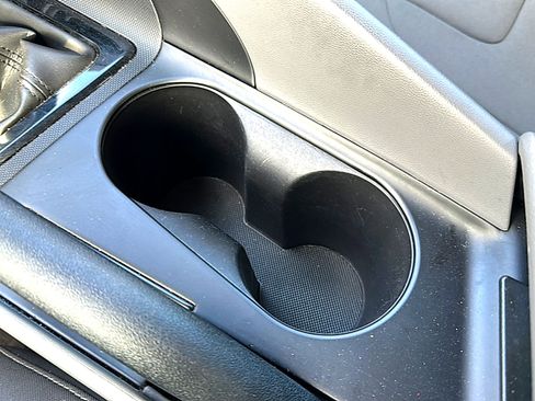 Used 2024 Hyundai Elantra SEL image 36