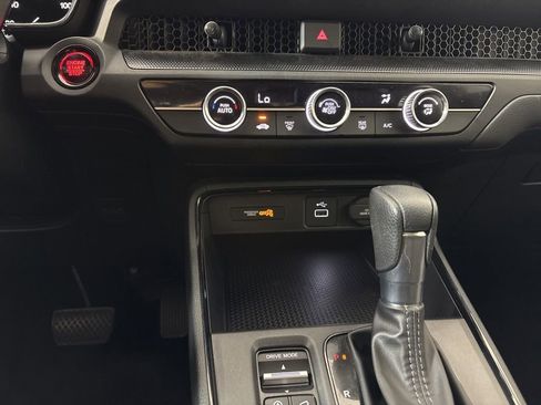 Used 2024 Honda CR-V LX image 27