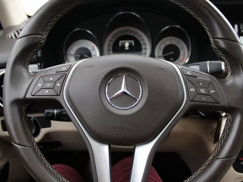 Used 2015 Mercedes-Benz GLK 350 4MATIC image 21