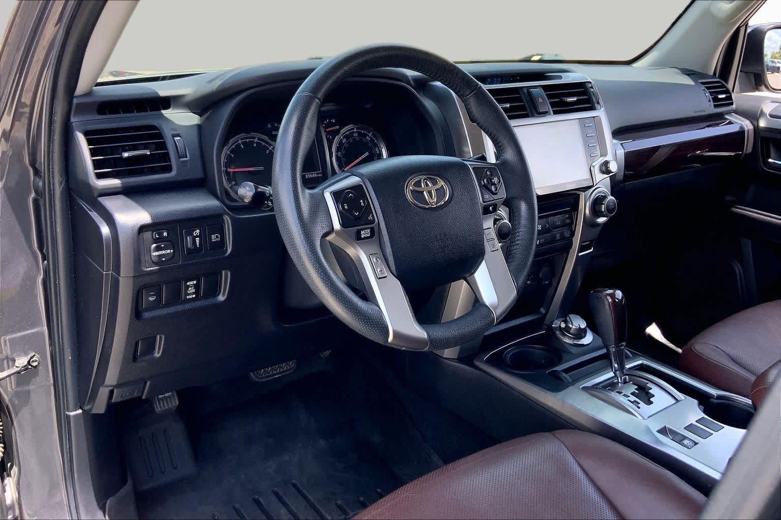 Used 2021 Toyota 4Runner Limited AWD/4WD image 33