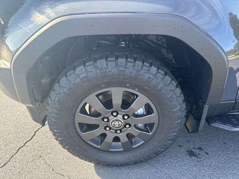 New 2024 Toyota Land Cruiser image 9