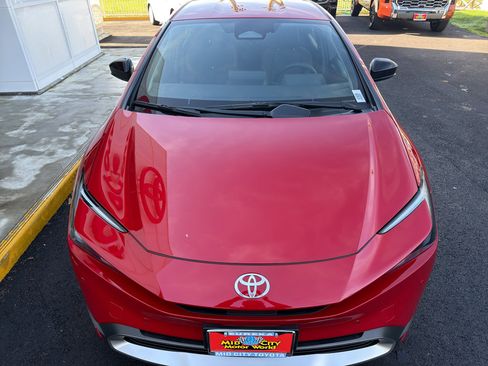 New 2026 Toyota Prius Plug-In Hybrid image 5