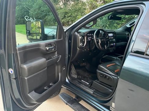 Used 2020 GMC Sierra 2500 AT4 w/ AT4 Premium Package AWD/4WD image 24