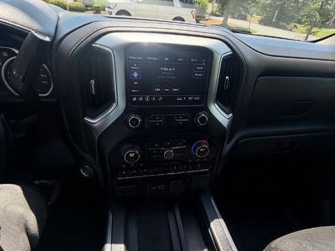 Used 2019 Chevrolet Silverado 1500 LTZ w/ LTZ Premium Package AWD/4WD image 18