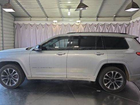 Used 2021 Jeep Grand Cherokee L Overland w/ Advanced Protech Group III AWD/4WD image 6