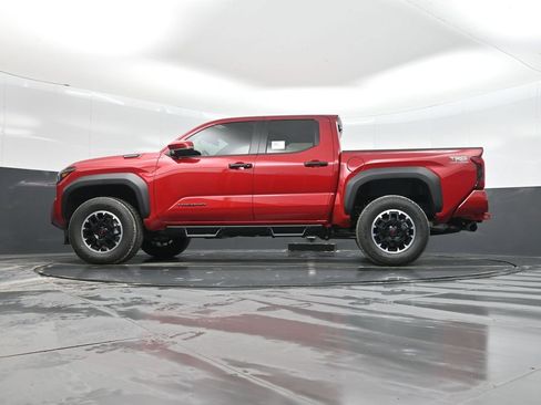 New 2026 Toyota Tacoma TRD Off-Road w/ TRD Off Road Premium Package AWD/4WD image 34