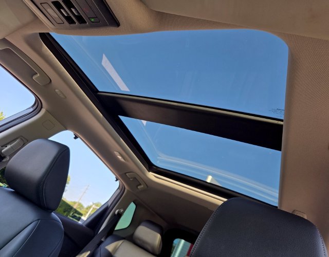 Certified 2023 Nissan Rogue SL w/ SL Premium Package FWD image 8