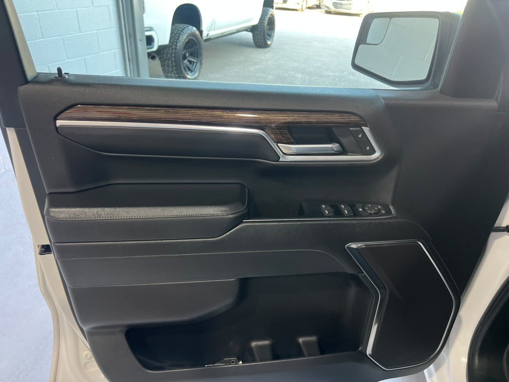 Used 2023 GMC Sierra 1500 Elevation AWD/4WD image 11