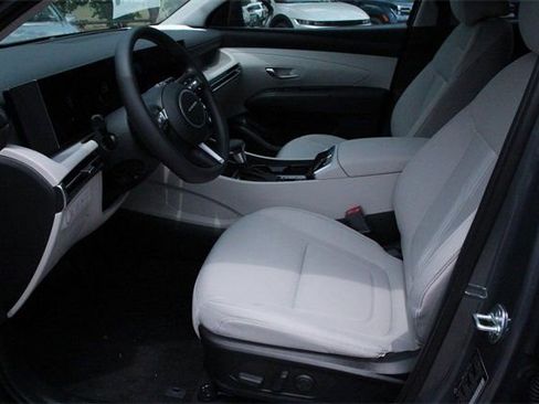Used 2026 Hyundai Tucson SEL image 9