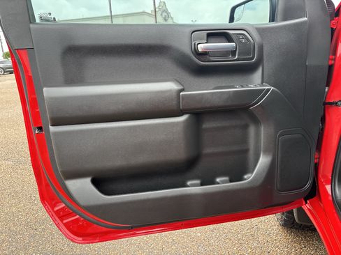 Used 2025 GMC Sierra 1500 Pro w/ Pro Value Package AWD/4WD image 8