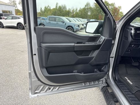 Used 2022 Ford F150 XLT w/ Equipment Group 302A High image 11