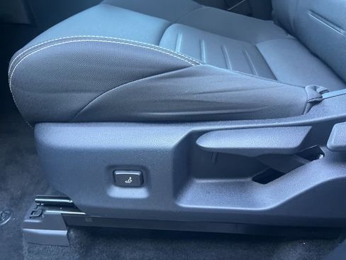 Used 2024 Toyota Tacoma TRD Off-Road image 21