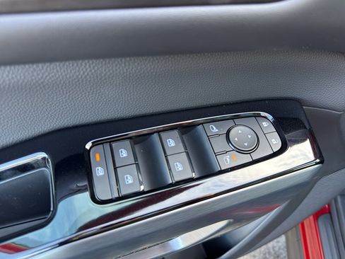 New 2026 Nissan Pathfinder SL image 12