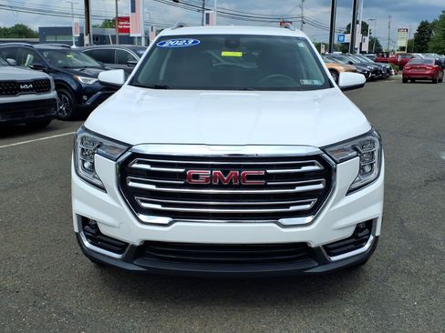 Used 2023 GMC Terrain SLT AWD/4WD image 9