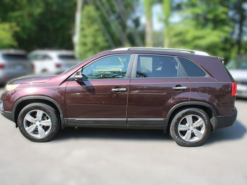 Used 2013 Kia Sorento EX w/ Premium Plus Pkg FWD image 5