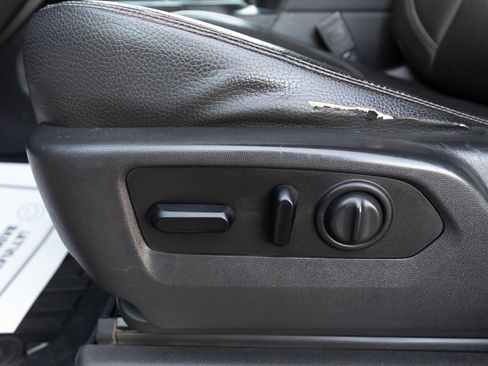 Used 2020 GMC Sierra 2500 Denali w/ Denali Ultimate Package image 11