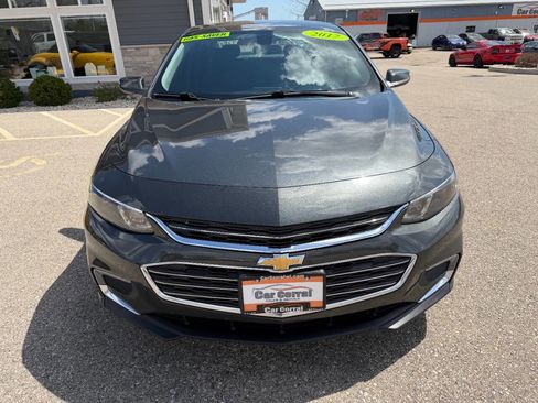 Used 2017 Chevrolet Malibu LT FWD image 8