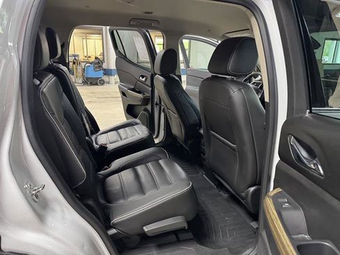 Used 2018 GMC Acadia Denali w/ Technology Package AWD/4WD image 10
