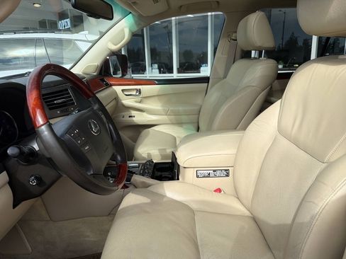Used 2010 Lexus LX 570 4WD image 29