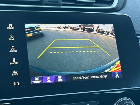 Used 2018 Honda CR-V Touring image 20