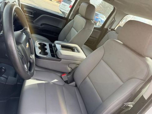 Used 2019 Chevrolet Silverado 1500 W/T AWD/4WD image 18