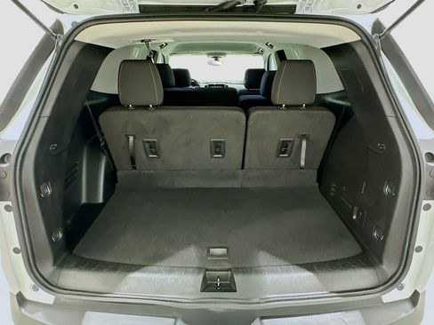 Used 2020 Chevrolet Traverse LT w/ LPO, Cargo Package FWD image 26