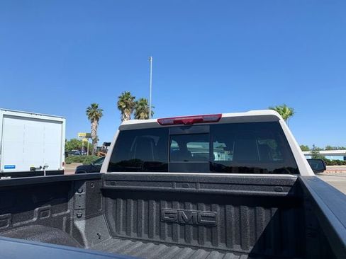 New 2026 GMC Sierra 1500 AT4X AWD/4WD image 9