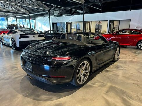 Used 2017 Porsche 718 Boxster S image 5