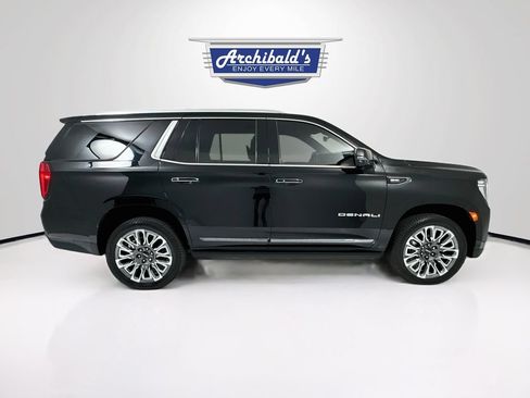 Used 2023 GMC Yukon Denali Ultimate w/ LPO, Floor Liner Package AWD/4WD image 9