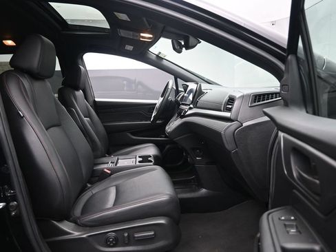 Used 2025 Honda Odyssey Sport-L image 32
