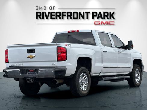 Used 2019 Chevrolet Silverado 3500 LTZ w/ Duramax Plus Package image 3