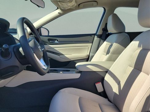 New 2025 Nissan Altima 2.5 SV image 20