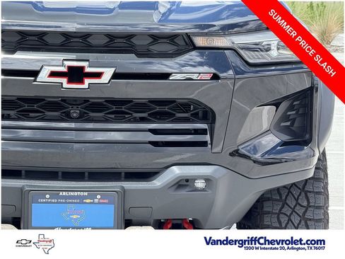 Used 2026 Chevrolet Colorado ZR2 w/ Technology Package AWD/4WD image 8