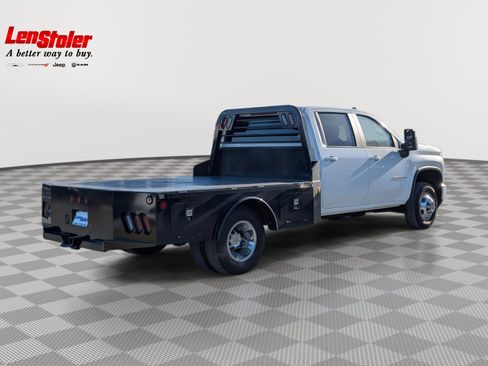Used 2025 Chevrolet Silverado 3500 LT w/ Convenience Package image 5